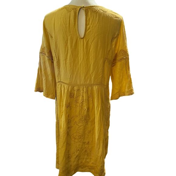 Anthropologie Akemi + Kin Gold Embroidered Boho Floral Lace Dress, Size Medium - Picture 6 of 9